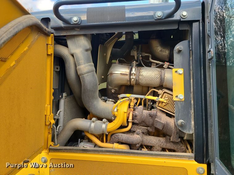 image for item LJ9296 2013 John Deere 650K  dozer