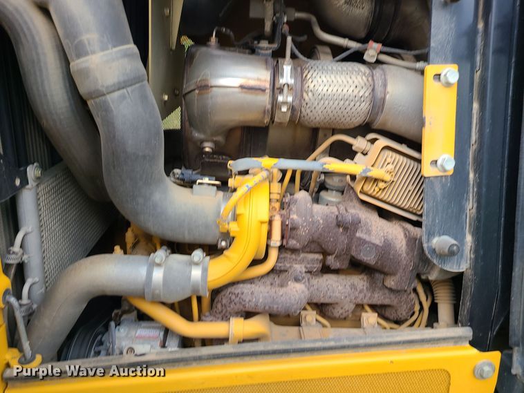 image for item LJ9296 2013 John Deere 650K  dozer