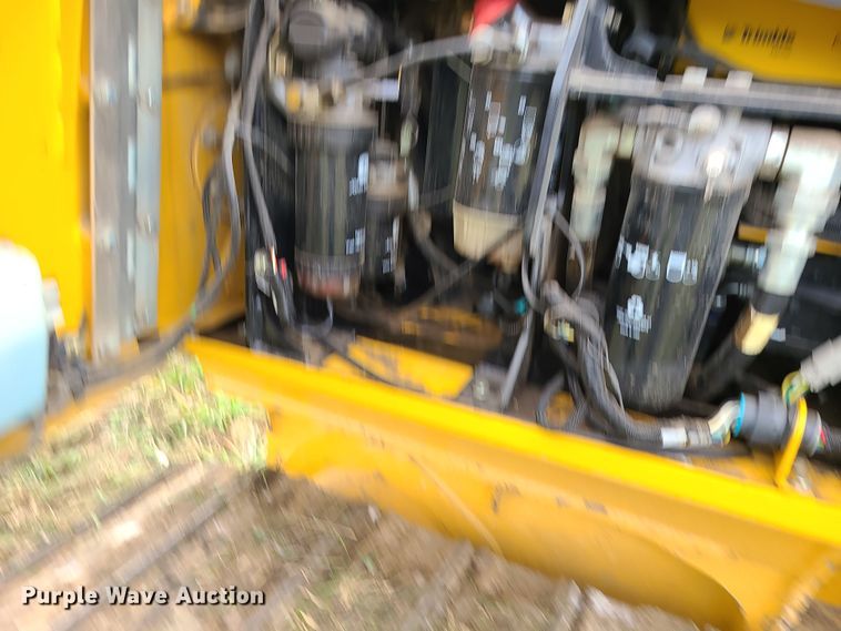 image for item LJ9296 2013 John Deere 650K  dozer