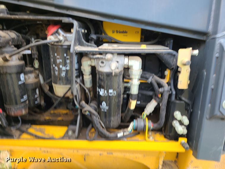 image for item LJ9296 2013 John Deere 650K  dozer