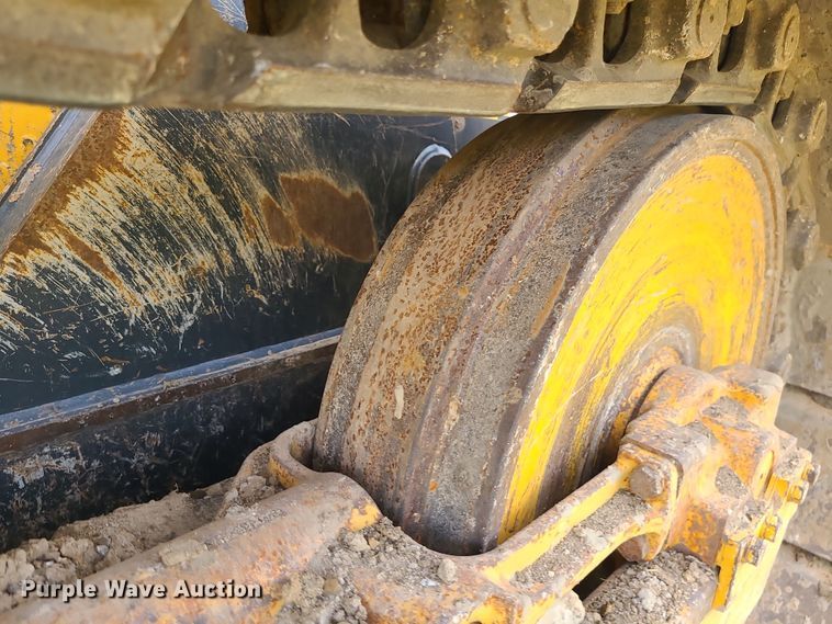 image for item LJ9296 2013 John Deere 650K  dozer