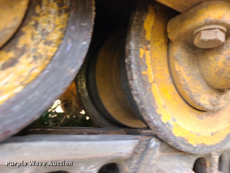 image for item LJ9296 2013 John Deere 650K  dozer