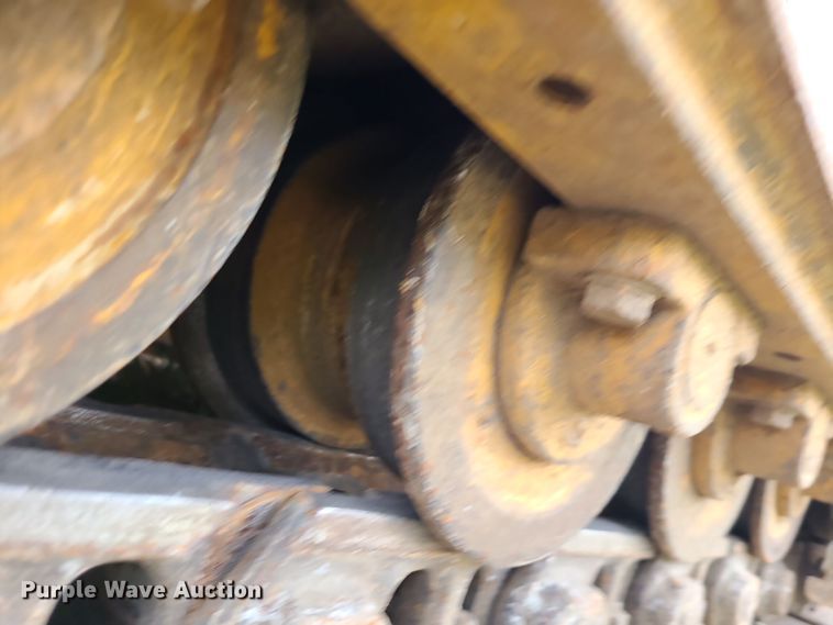 image for item LJ9296 2013 John Deere 650K  dozer