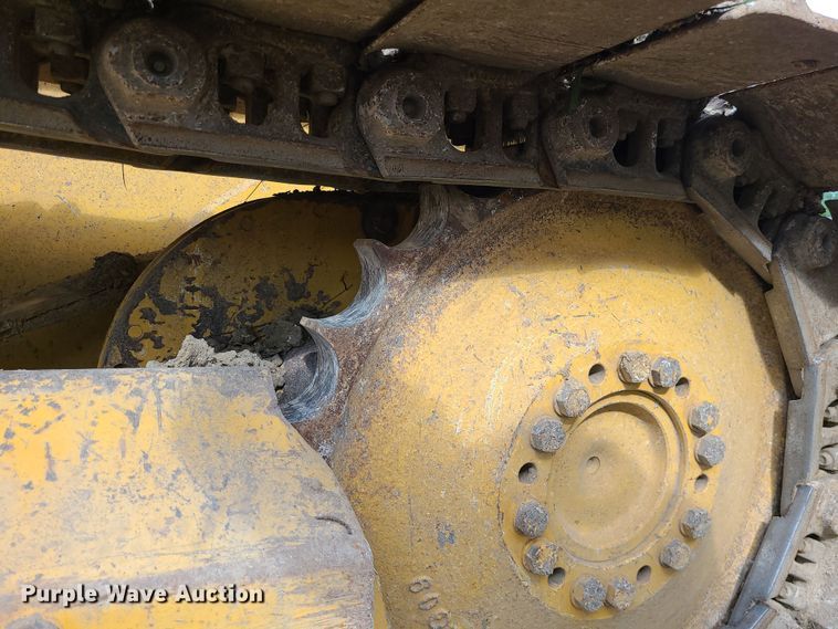 image for item LJ9296 2013 John Deere 650K  dozer