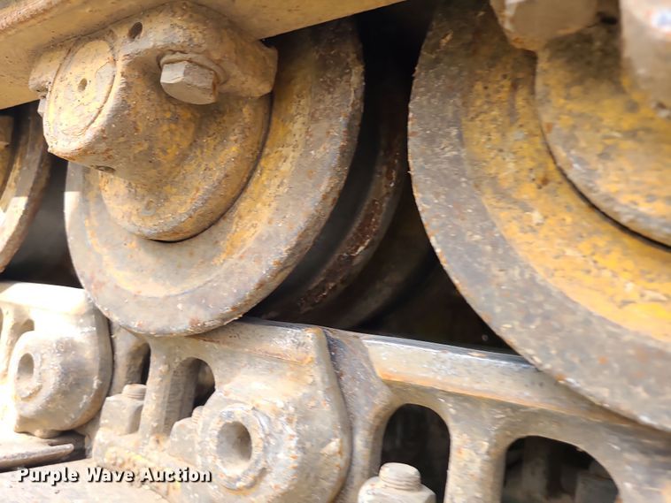 image for item LJ9296 2013 John Deere 650K  dozer