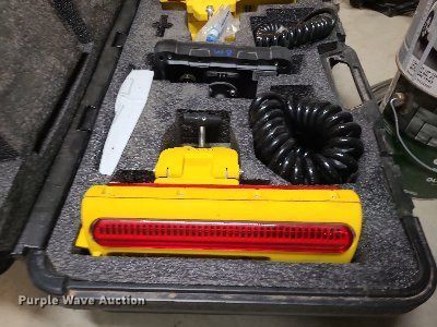 image for item LJ9296 2013 John Deere 650K  dozer