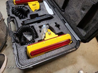 image for item LJ9296 2013 John Deere 650K  dozer