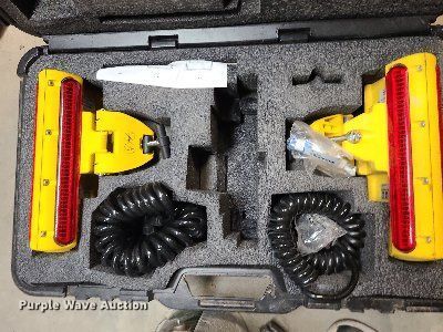 image for item LJ9296 2013 John Deere 650K  dozer