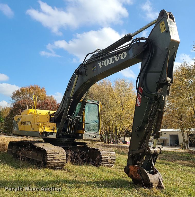 image for item LJ9297 2006 Volvo EC330BLC  excavator