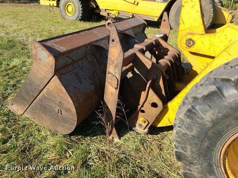 image for item LJ9298 1996 Komatsu WA180-1  wheel loader