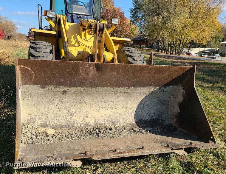 image for item LJ9298 1996 Komatsu WA180-1  wheel loader