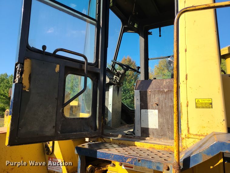 image for item LJ9298 1996 Komatsu WA180-1  wheel loader
