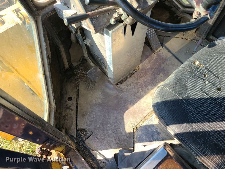 image for item LJ9298 1996 Komatsu WA180-1  wheel loader