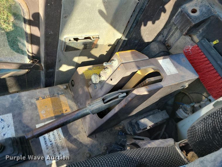 image for item LJ9298 1996 Komatsu WA180-1  wheel loader