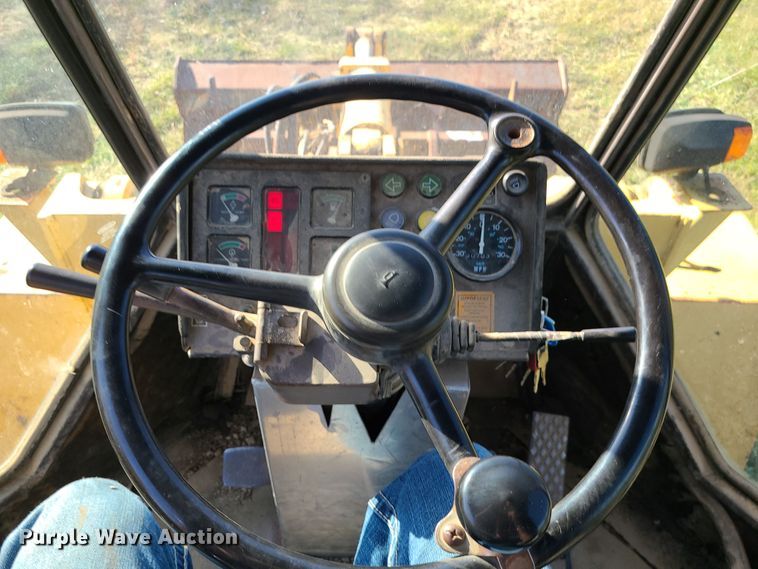 image for item LJ9298 1996 Komatsu WA180-1  wheel loader