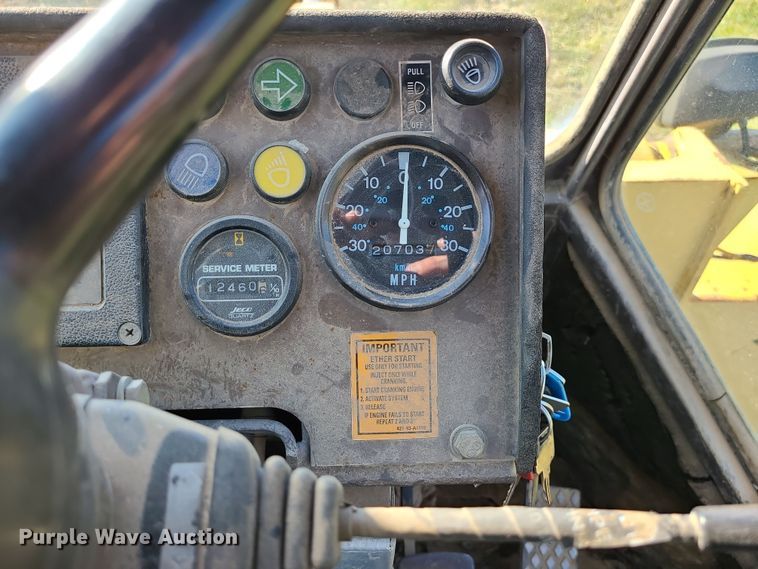 image for item LJ9298 1996 Komatsu WA180-1  wheel loader