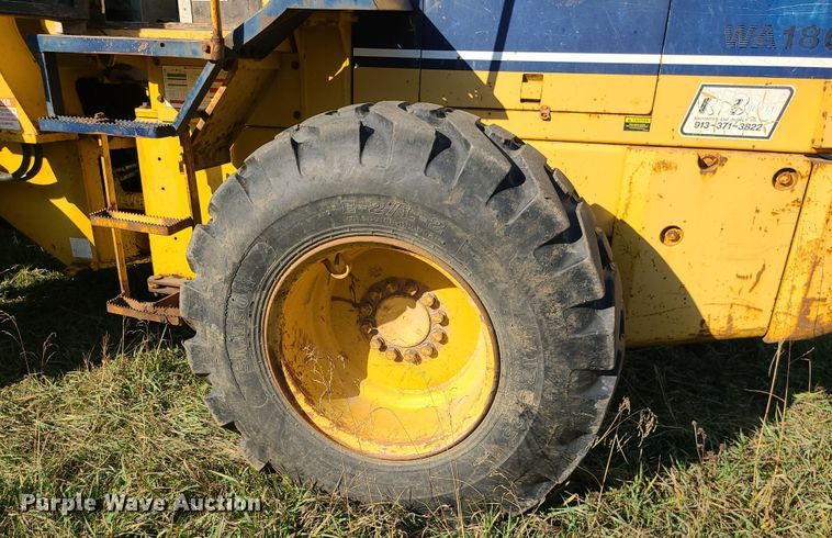 image for item LJ9298 1996 Komatsu WA180-1  wheel loader