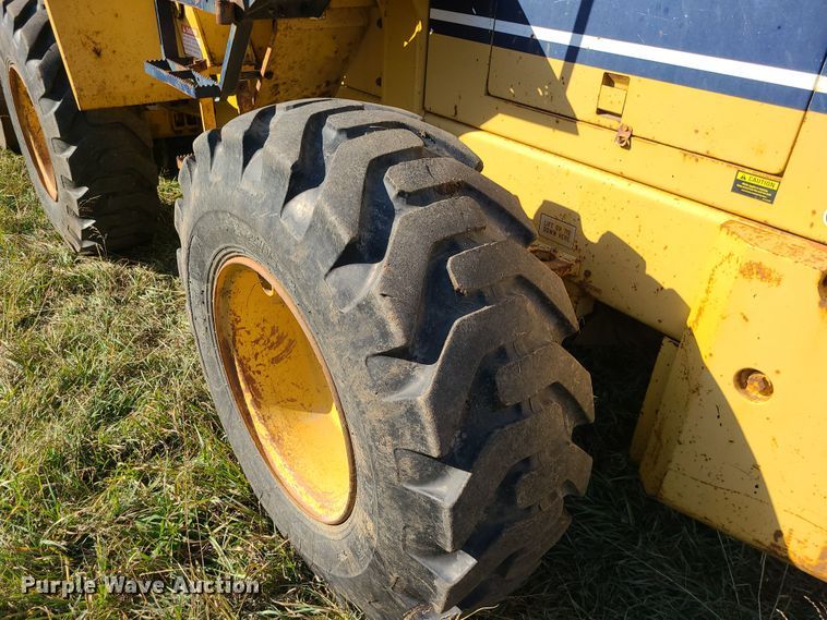 image for item LJ9298 1996 Komatsu WA180-1  wheel loader