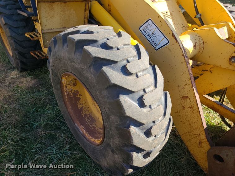 image for item LJ9298 1996 Komatsu WA180-1  wheel loader