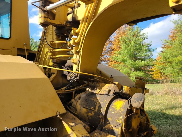 image for item LJ9299 1989 Caterpillar 615C  elevating scraper