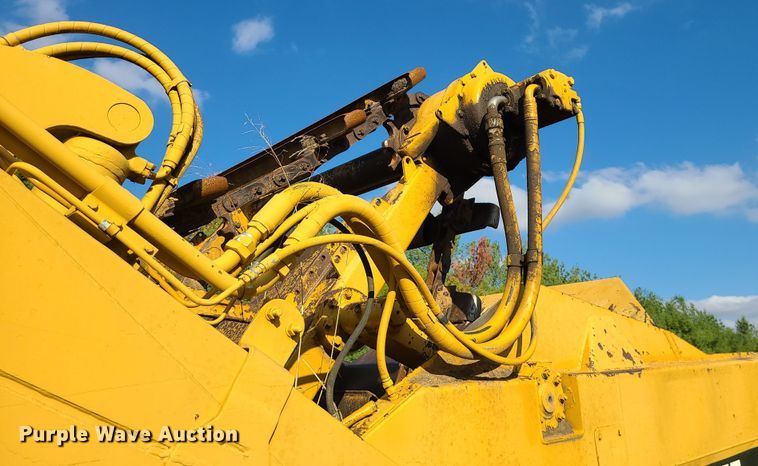 image for item LJ9299 1989 Caterpillar 615C  elevating scraper