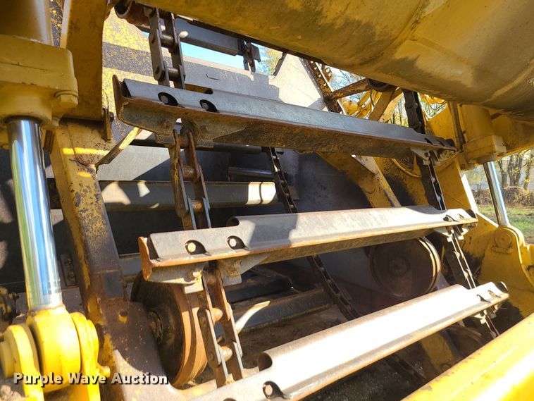 image for item LJ9299 1989 Caterpillar 615C  elevating scraper