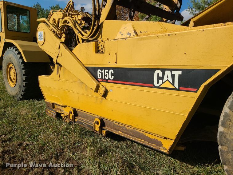 image for item LJ9299 1989 Caterpillar 615C  elevating scraper