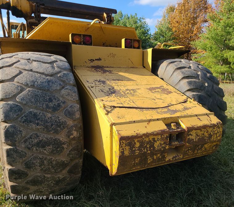 image for item LJ9299 1989 Caterpillar 615C  elevating scraper