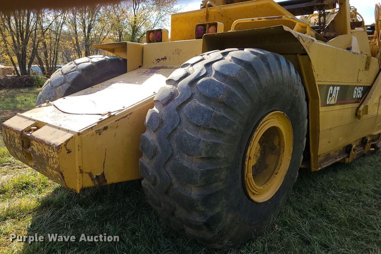 image for item LJ9299 1989 Caterpillar 615C  elevating scraper