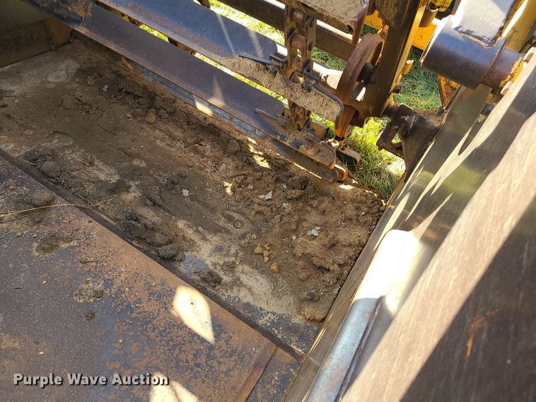 image for item LJ9299 1989 Caterpillar 615C  elevating scraper