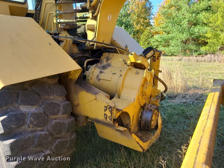 image for item LJ9300 2006 Caterpillar 615C Series II  elevating scraper