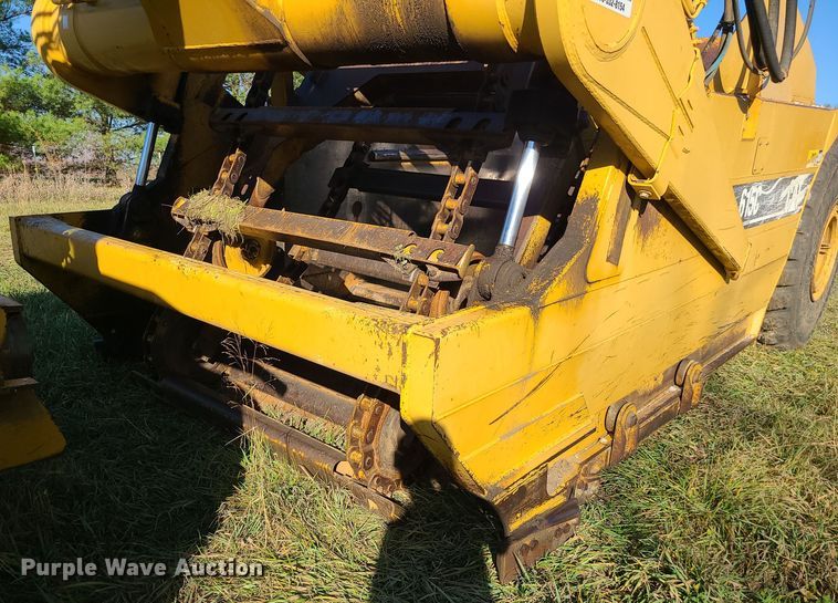 image for item LJ9300 2006 Caterpillar 615C Series II  elevating scraper