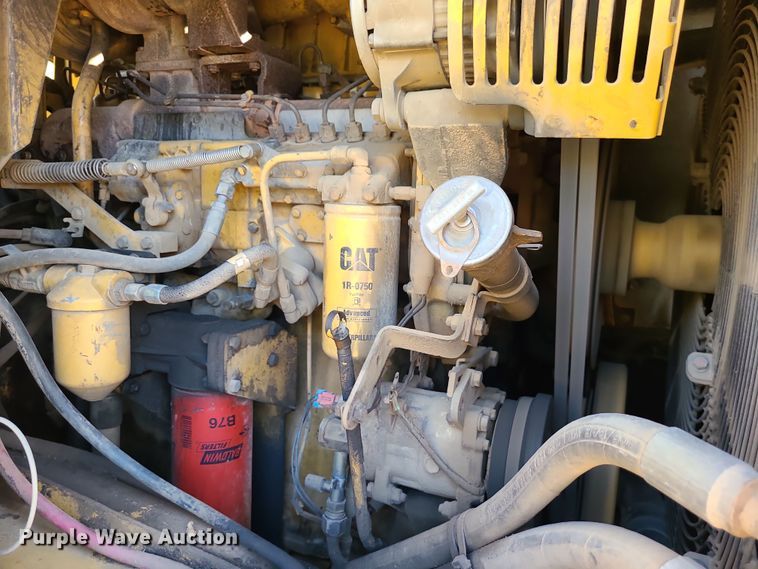 image for item LJ9300 2006 Caterpillar 615C Series II  elevating scraper