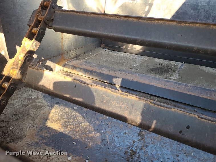 image for item LJ9300 2006 Caterpillar 615C Series II  elevating scraper