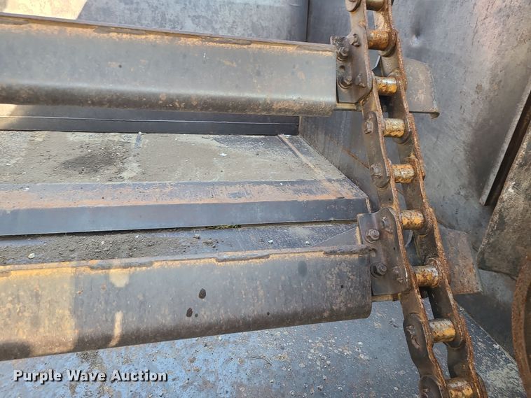 image for item LJ9300 2006 Caterpillar 615C Series II  elevating scraper