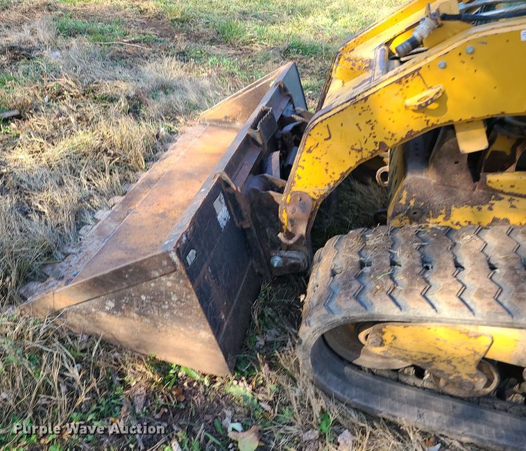 image for item LJ9301 2011 Caterpillar 289C  tracked skid steer loader