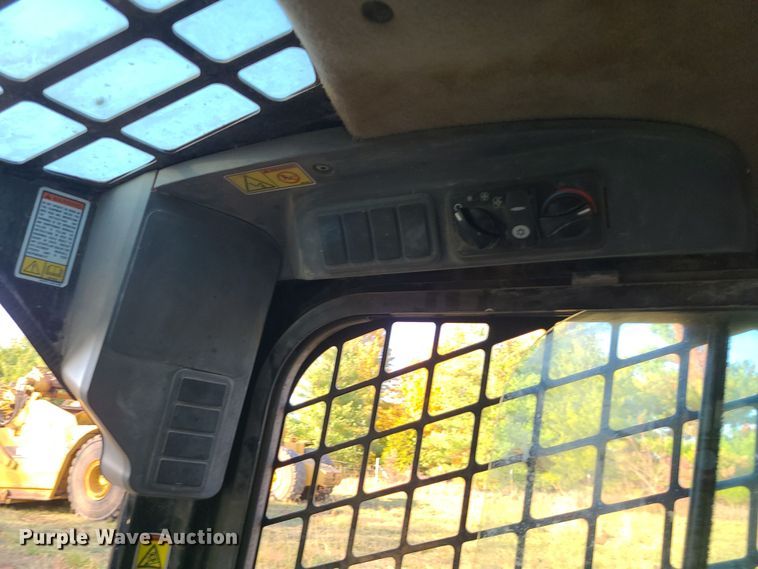 image for item LJ9301 2011 Caterpillar 289C  tracked skid steer loader