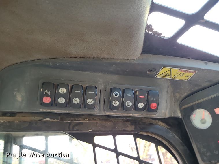 image for item LJ9301 2011 Caterpillar 289C  tracked skid steer loader