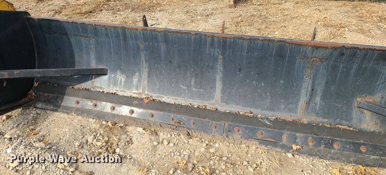 image for item LJ9307 John Deere SP10  skid steer snow pusher