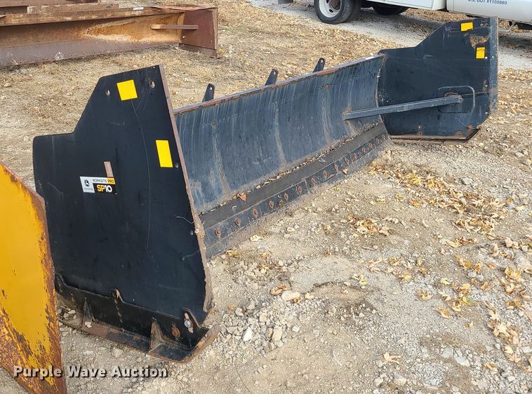 image for item LJ9307 John Deere SP10  skid steer snow pusher