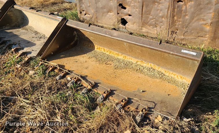 image for item LJ9311 86" W skid steer bucket