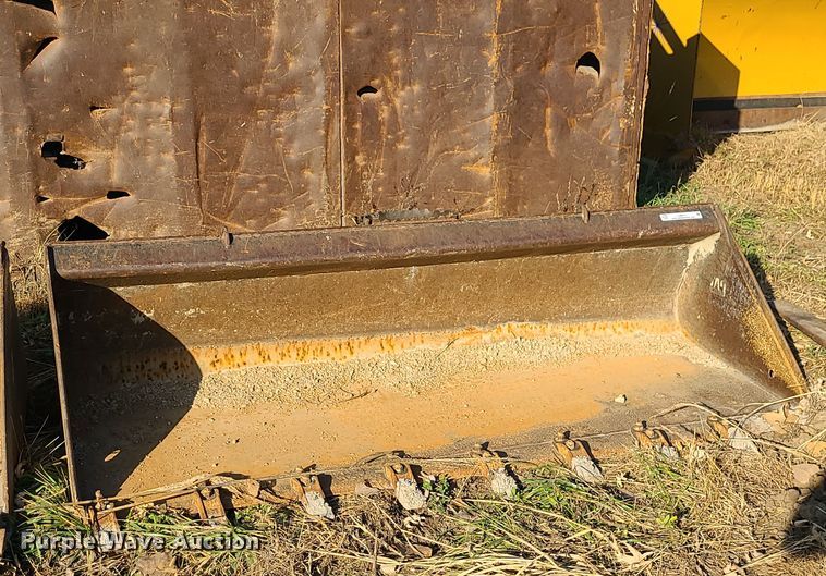 image for item LJ9311 86" W skid steer bucket