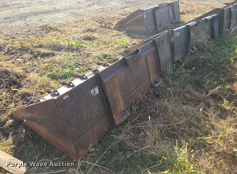 image for item LJ9311 86" W skid steer bucket