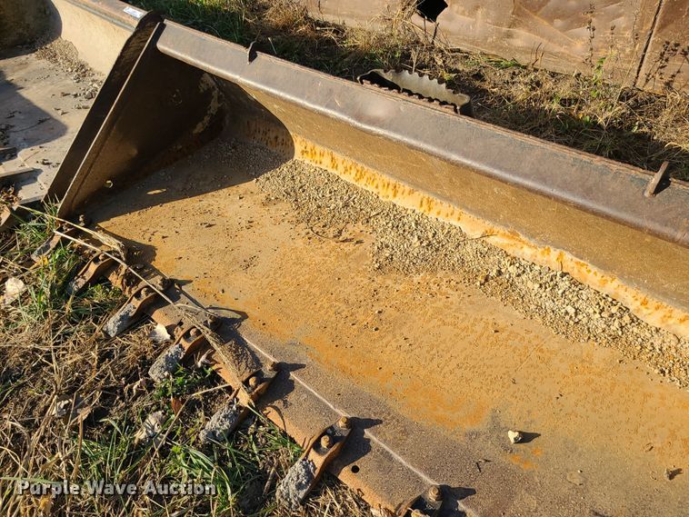 image for item LJ9311 86" W skid steer bucket