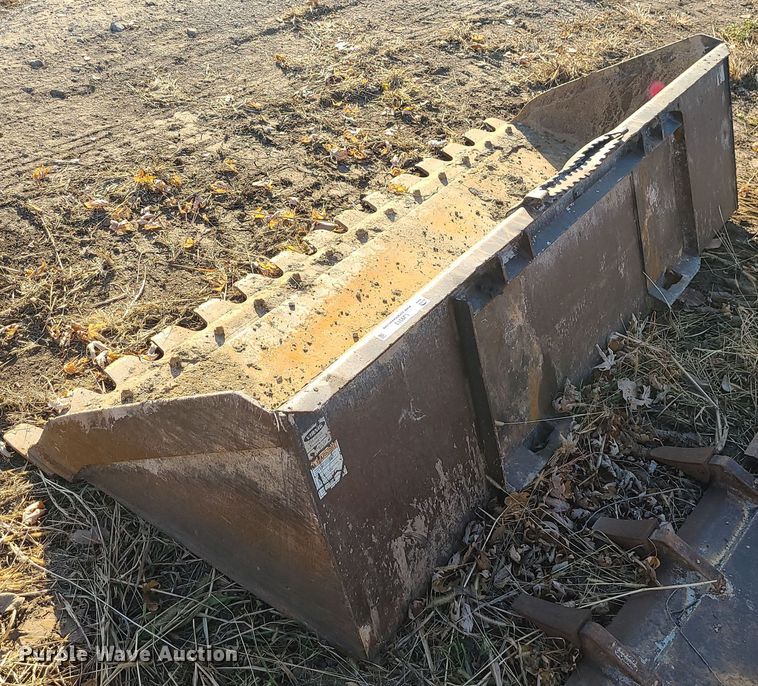 image for item LJ9313 84" W skid steer bucket