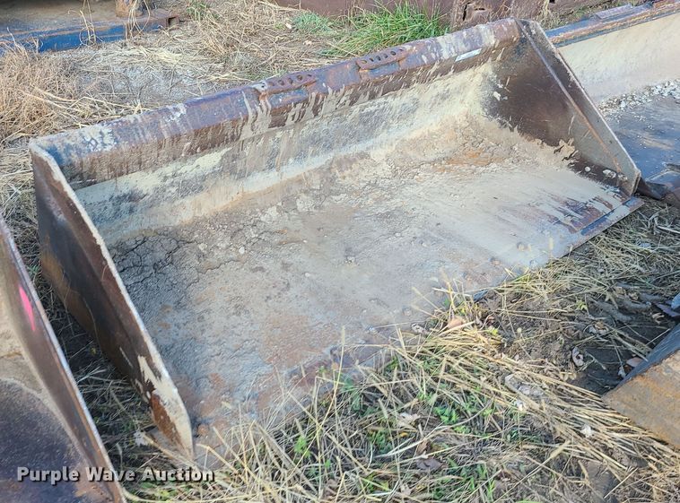image for item LJ9315 84" W skid steer bucket