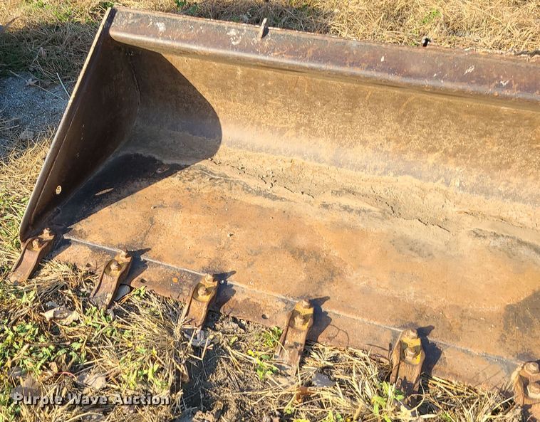 image for item LJ9316 86" W skid steer bucket