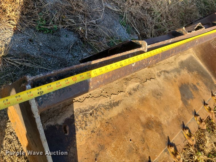image for item LJ9316 86" W skid steer bucket