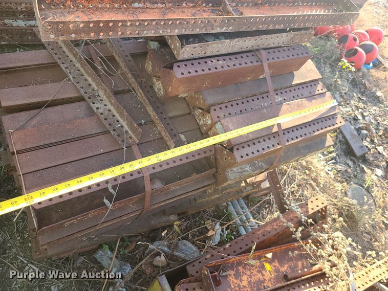 image for item LJ9324 Concrete forms