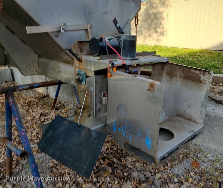 image for item LJ9325 American  spreader